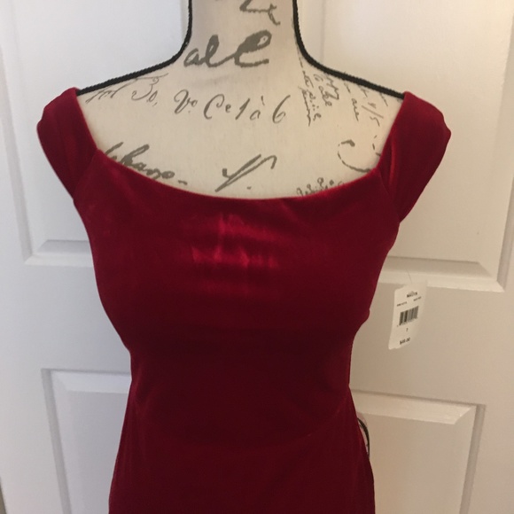 NWT! Gorgeous Red Velvet Off-shoulder Dress - Picture 9 of 9